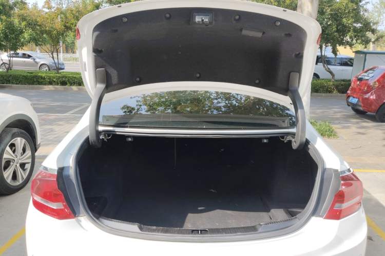 Used Buick LaCrosse 2018 20T Luxury Model Trunk