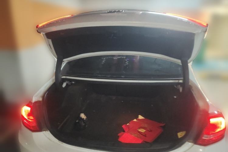 Used Buick LaCrosse 2018 20T Elite Edition Trunk