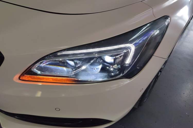 Used Buick LaCrosse 2018 28T Luxury Model Left Front Headlight