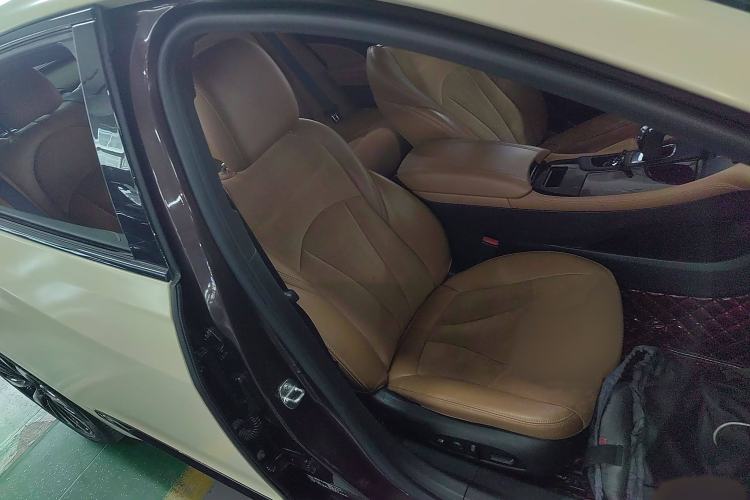 Used Buick LaCrosse 2018 28T Luxury Model Right Front Seat