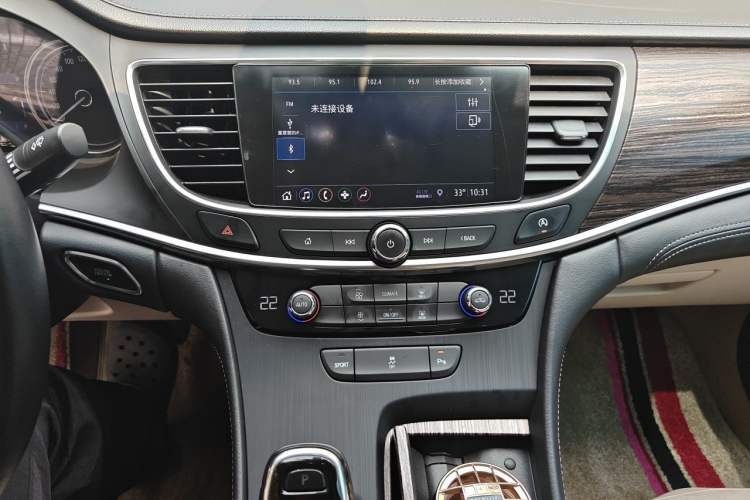 Used Buick LaCrosse 2019 28T Elite Edition Audio And AC Panel
