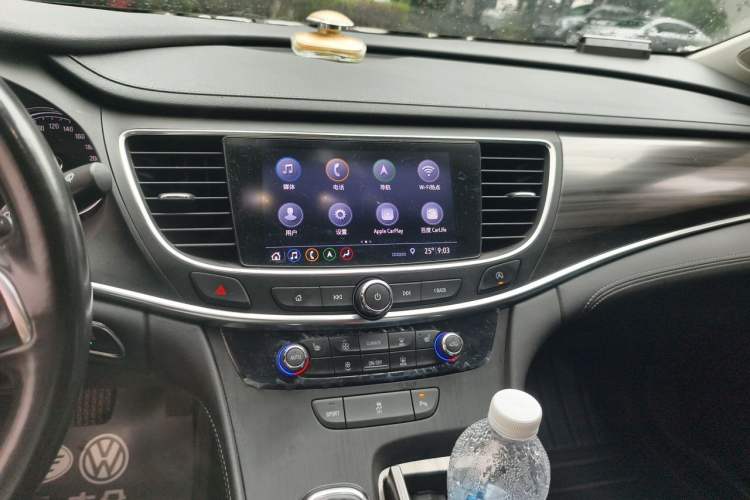 Used Buick LaCrosse 2019 28T Luxury Version Audio And AC Panel