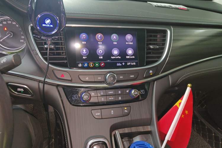 Used Buick LaCrosse 2019 28T Luxury Version Audio And AC Panel