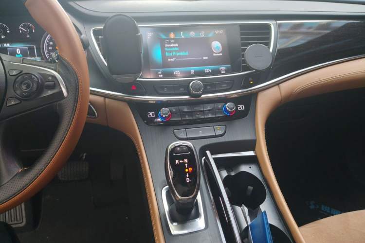 Used Buick LaCrosse 2019 28T Elite Edition Audio And AC Panel