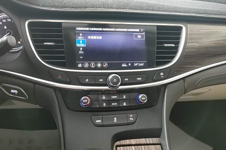 Used Buick LaCrosse 2019 28T Elite Edition Audio And AC Panel