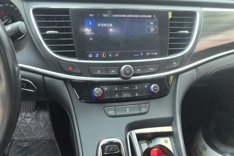 Used Buick LaCrosse 2019 28T Luxury Version Audio And AC Panel