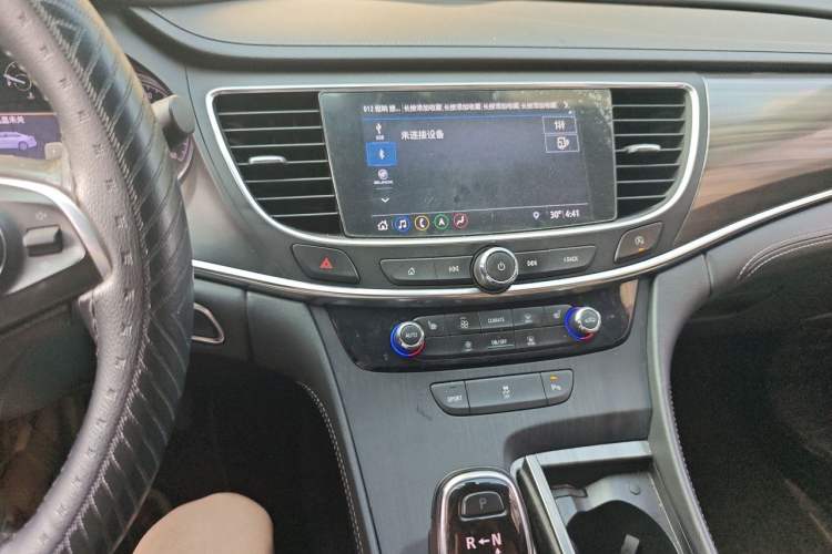 Used Buick LaCrosse 2019 28T Luxury Version Audio And AC Panel