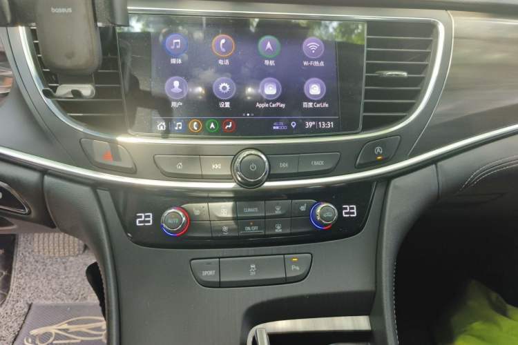 Used Buick LaCrosse 2019 28T Luxury Version Audio And AC Panel