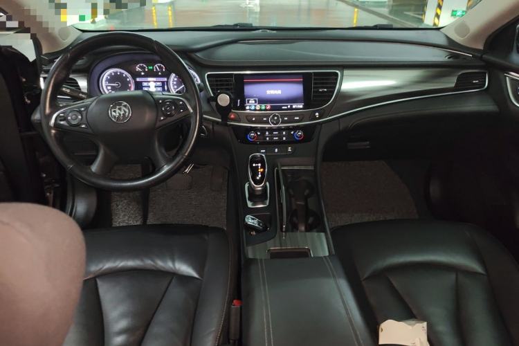 Used Buick LaCrosse 2019 28T Luxury Version Center Console