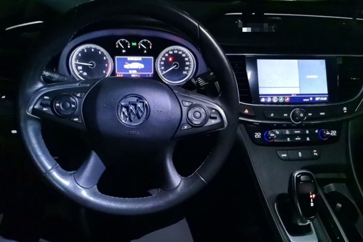 Used Buick LaCrosse 2019 28T Luxury Version Center Console