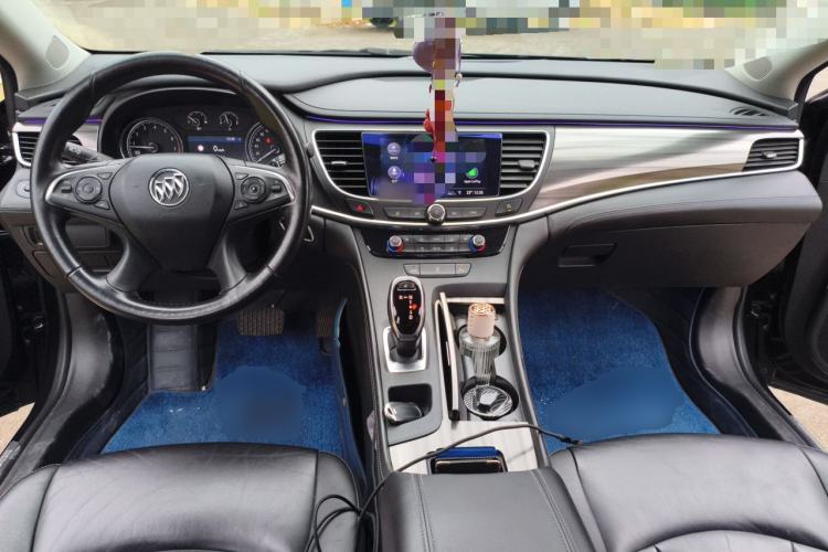 Used Buick LaCrosse 2019 28T Luxury Version Center Console