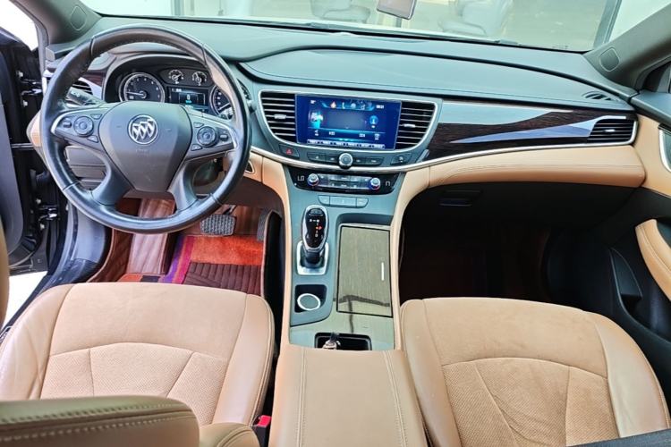 Used Buick LaCrosse 2019 28T Elite Edition Center Console