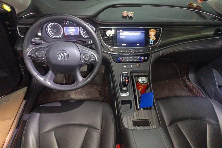 Used Buick LaCrosse 2019 28T Luxury Version Center Console