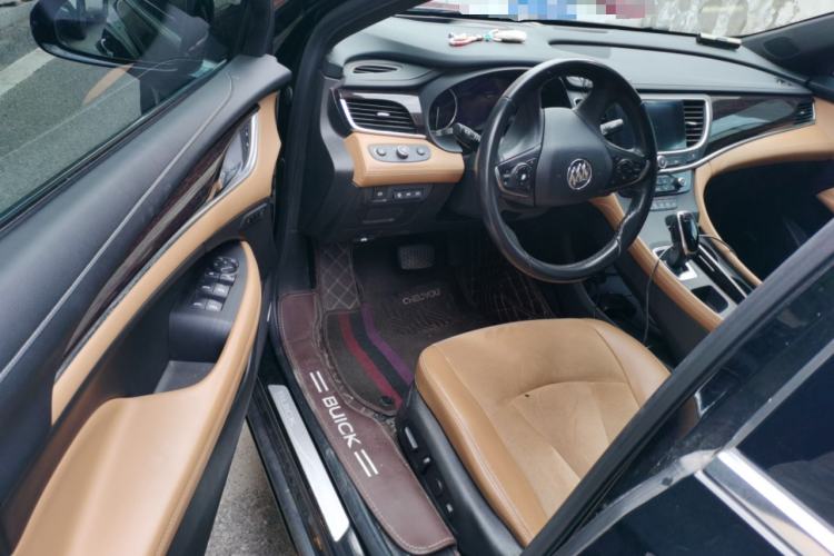 Used Buick LaCrosse 2019 28T Prestige Model Driver Seat
