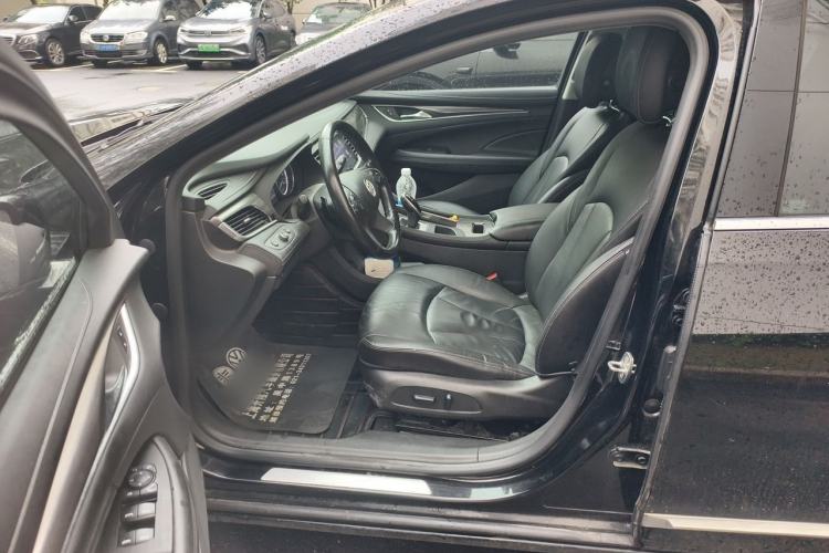 Used Buick LaCrosse 2019 28T Luxury Version Driver Seat