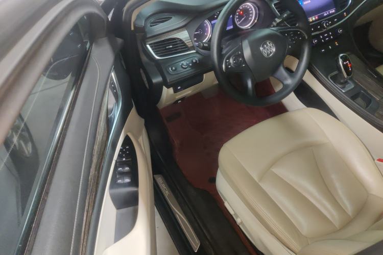 Used Buick LaCrosse 2019 28T Elite Edition Driver Seat