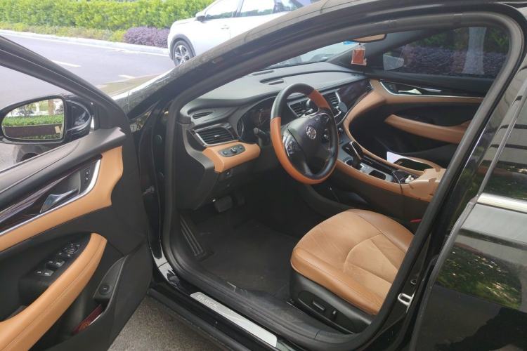 Used Buick LaCrosse 2019 28T Elite Edition Driver Seat