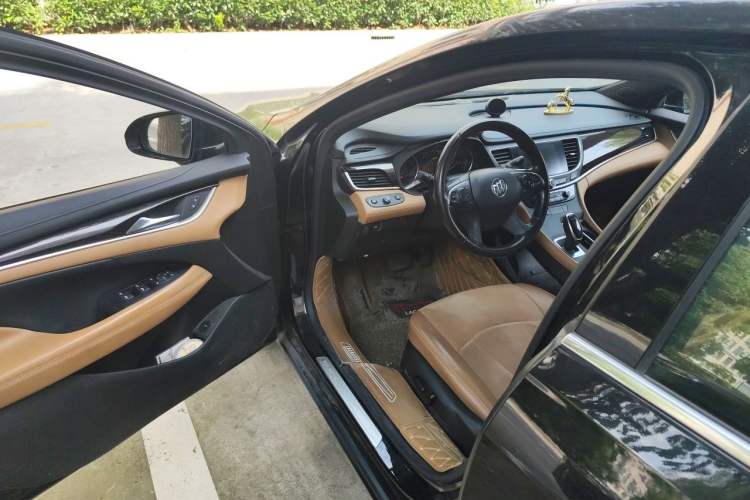 Used Buick LaCrosse 2019 28T Elite Edition Driver Seat