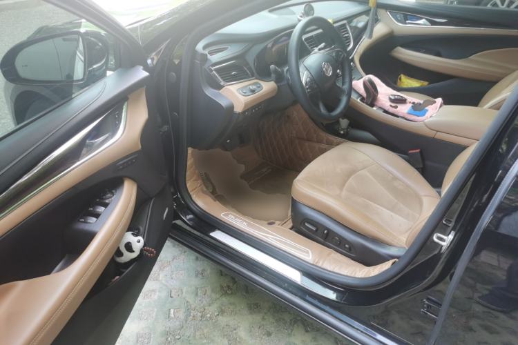 Used Buick LaCrosse 2019 28T Prestige Model Driver Seat