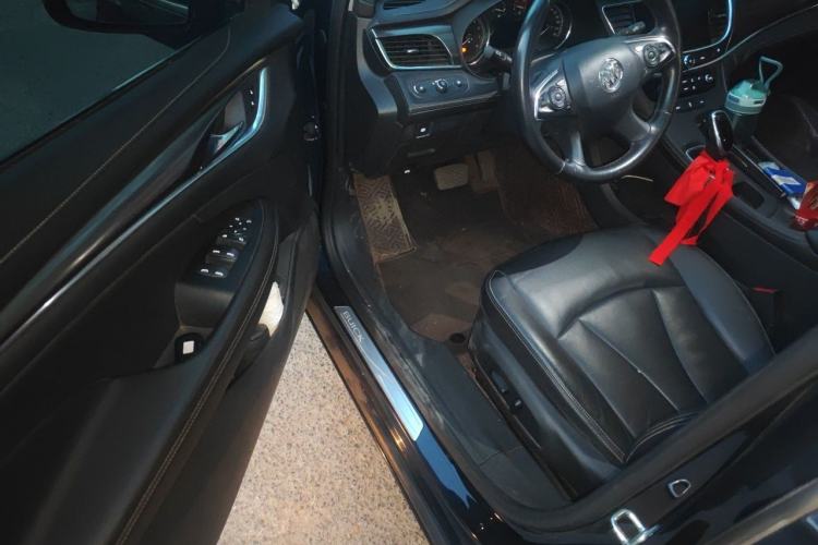 Used Buick LaCrosse 2019 28T Luxury Version Driver Seat