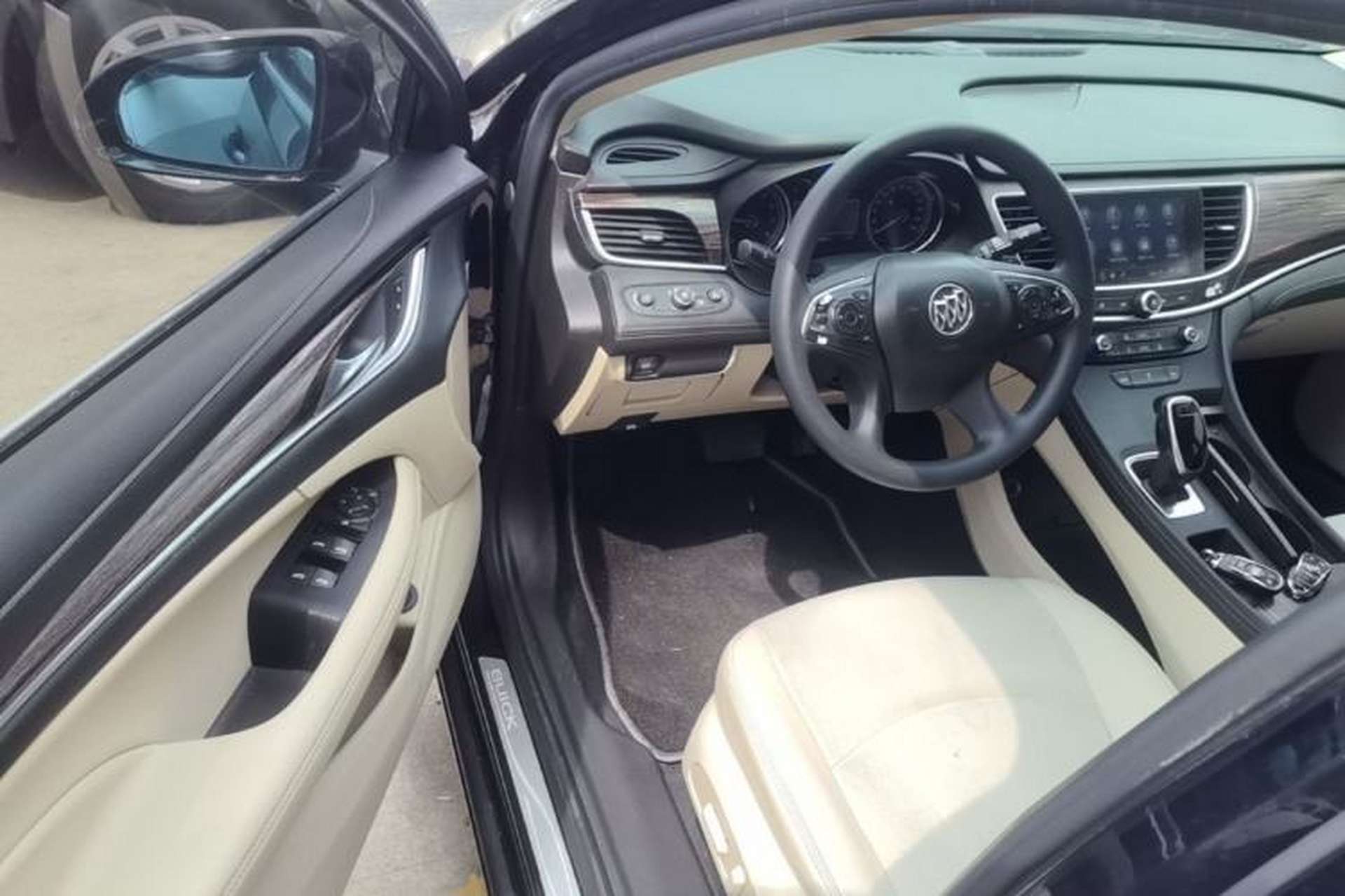Used Buick LaCrosse 2019 28T Elite Edition Driver Seat