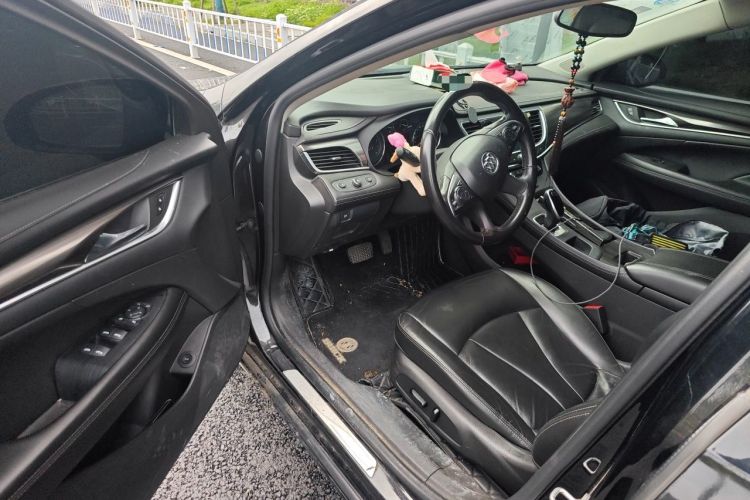 Used Buick LaCrosse 2019 28T Luxury Version Driver Seat