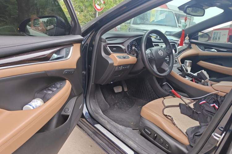 Used Buick LaCrosse 2019 28T Prestige Model Driver Seat