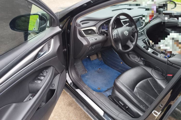 Used Buick LaCrosse 2019 28T Luxury Version Driver Seat