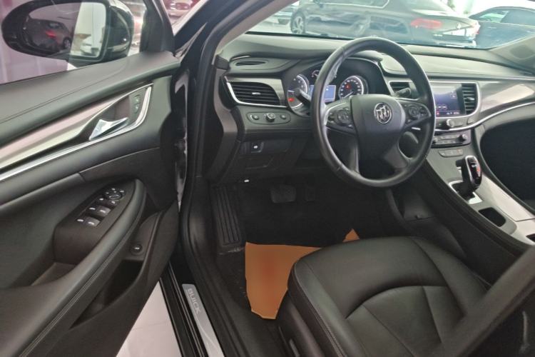 Used Buick LaCrosse 2019 28T Luxury Version Driver Seat