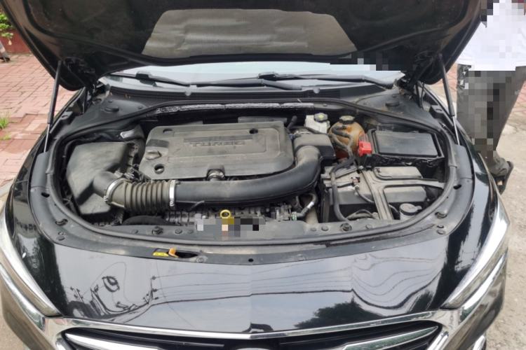 Used Buick LaCrosse 2019 28T Luxury Version Engine Bay