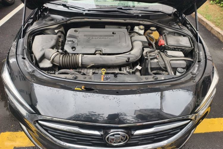 Used Buick LaCrosse 2019 28T Luxury Version Engine Bay