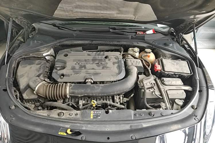 Used Buick LaCrosse 2019 28T Elite Edition Engine Bay