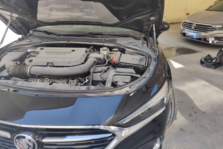 Used Buick LaCrosse 2019 28T Elite Edition Engine Bay Left