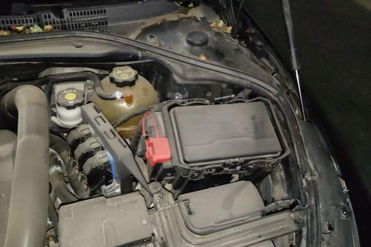 Used Buick LaCrosse 2019 28T Elite Edition Engine Bay Left