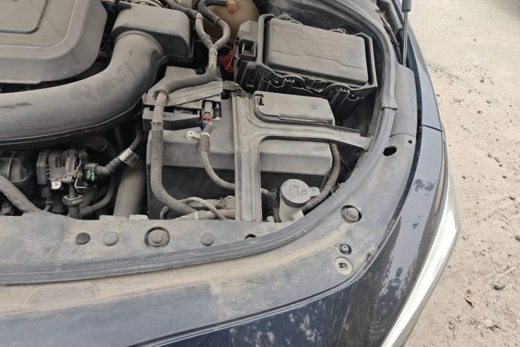 Used Buick LaCrosse 2019 28T Prestige Model Engine Bay Left