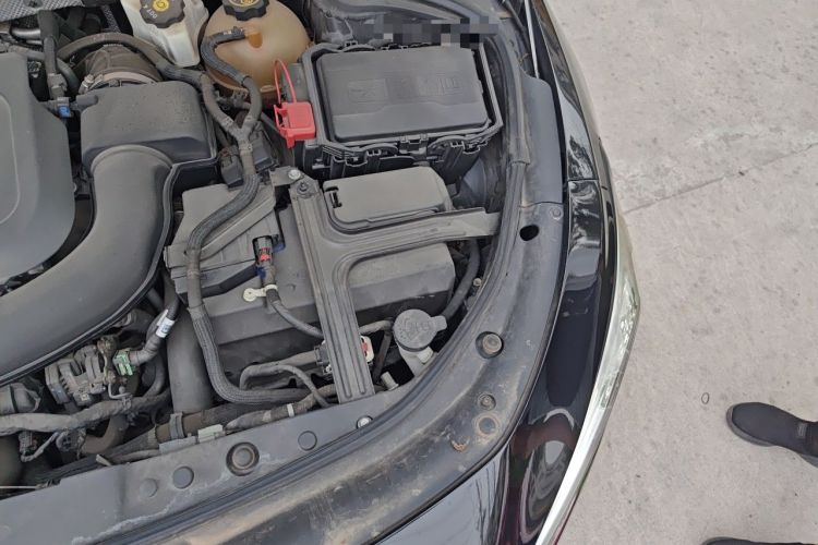 Used Buick LaCrosse 2019 28T Prestige Model Engine Bay Left