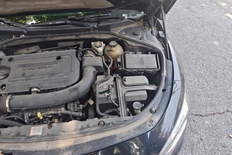 Used Buick LaCrosse 2019 28T Elite Edition Engine Bay Left