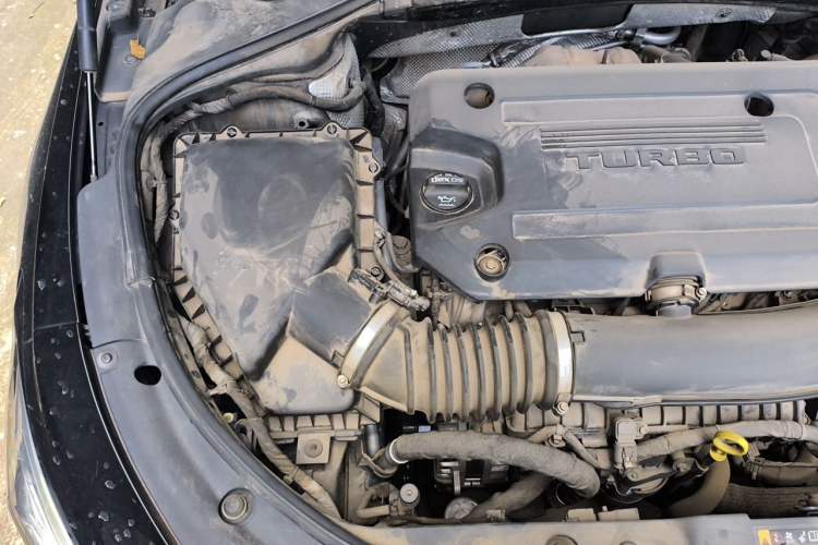 Used Buick LaCrosse 2019 28T Prestige Model Engine Bay Right
