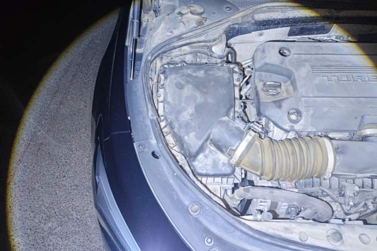 Used Buick LaCrosse 2019 28T Luxury Version Engine Bay Right
