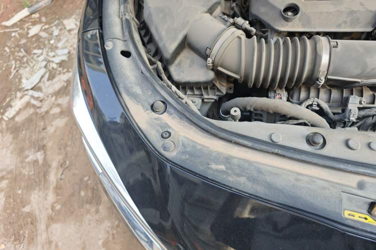 Used Buick LaCrosse 2019 28T Luxury Version Engine Bay Right