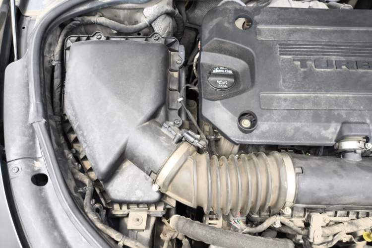 Used Buick LaCrosse 2019 28T Prestige Model Engine Bay Right