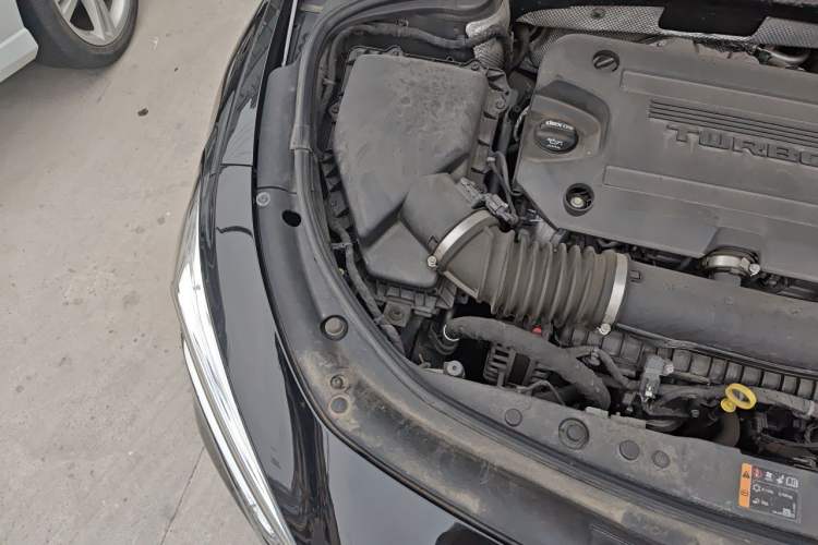 Used Buick LaCrosse 2019 28T Prestige Model Engine Bay Right