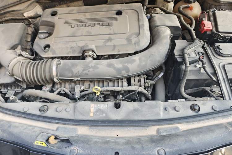 Used Buick LaCrosse 2019 28T Luxury Version Engine Bay