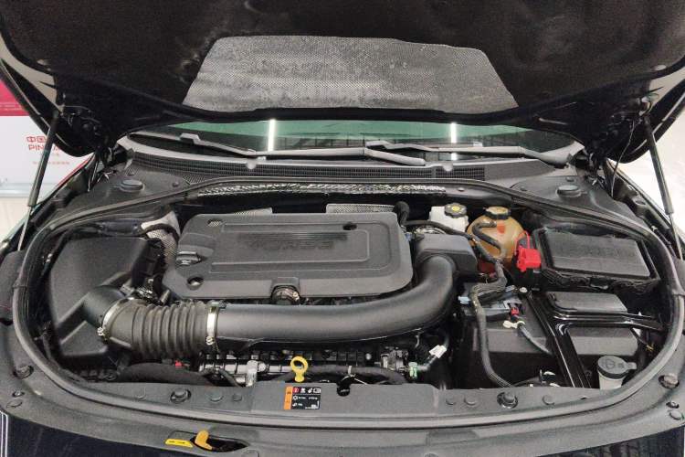 Used Buick LaCrosse 2019 28T Luxury Version Engine Bay