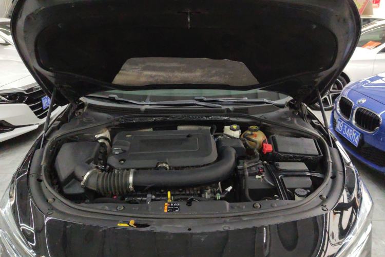Used Buick LaCrosse 2019 28T Luxury Version Engine Bay
