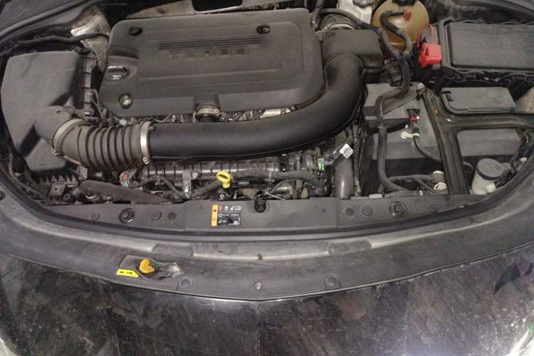 Used Buick LaCrosse 2019 28T Luxury Version Engine Bay
