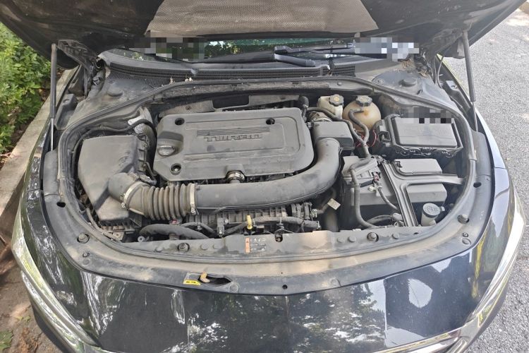 Used Buick LaCrosse 2019 28T Elite Edition Engine Bay