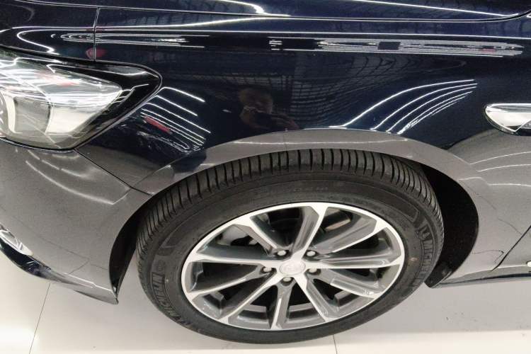 Used Buick LaCrosse 2019 28T Luxury Version Exterior 1