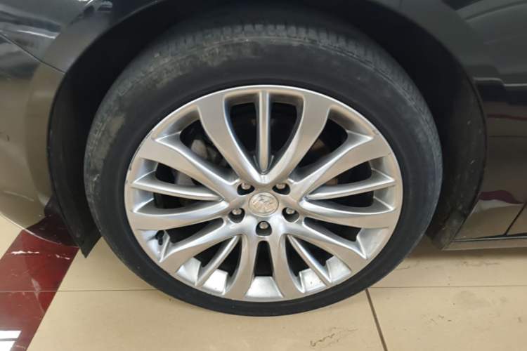 Used Buick LaCrosse 2019 28T Luxury Version Exterior 4
