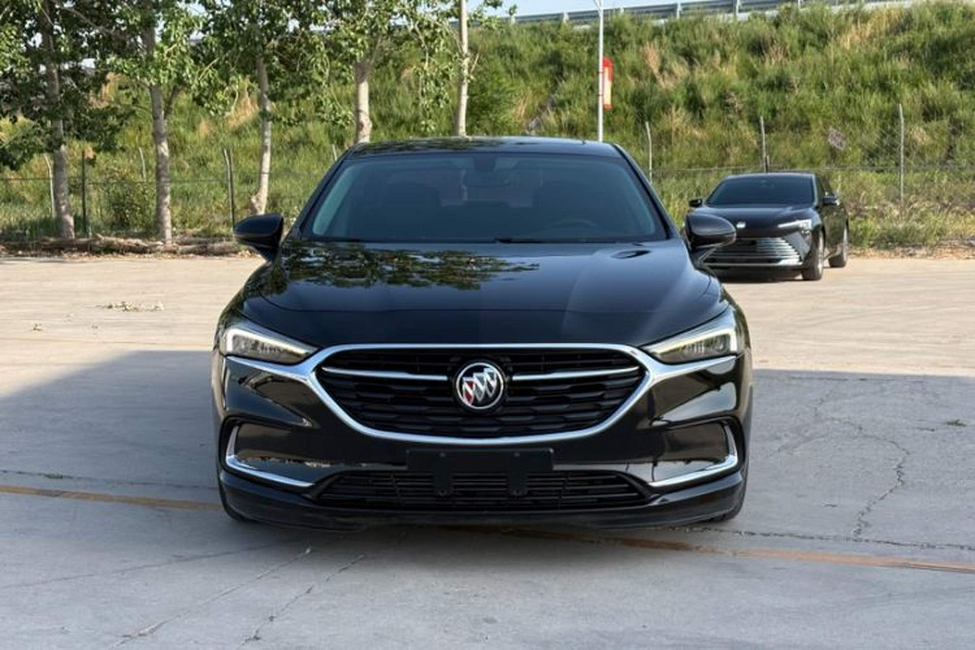 Used Buick LaCrosse 2019 28T Luxury Version Exterior 6